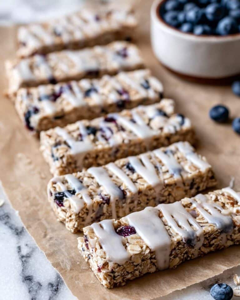 Blueberry Vanilla Greek Yogurt Granola Bars Recipe