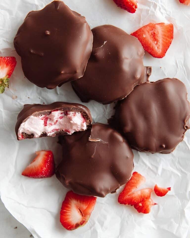 Chocolate Strawberry Yogurt Clusters Recipe
