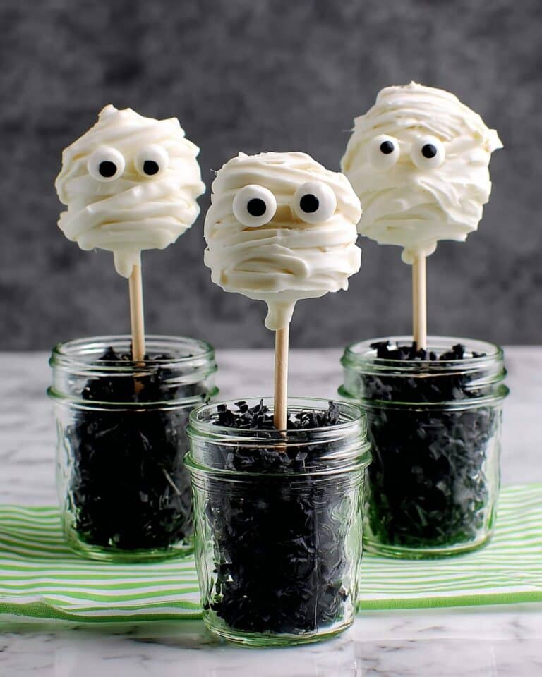 Halloween Mummy Brownie Pops Recipe