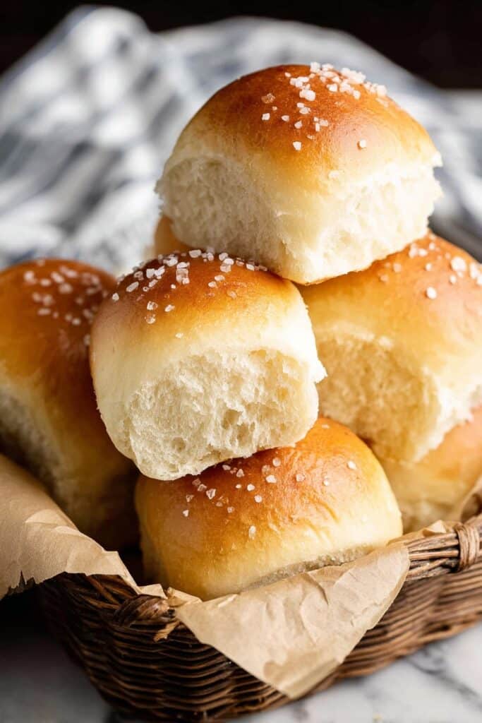 Best Homemade Dinner Rolls Recipe